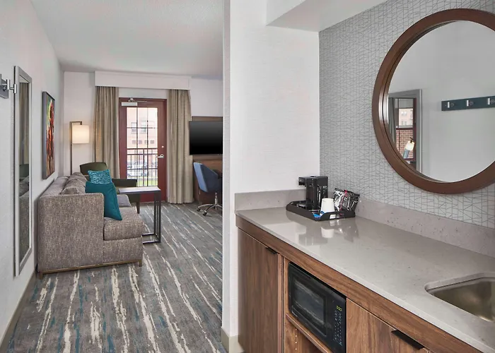 Hampton Inn & Suites Saratoga Springs Downtown